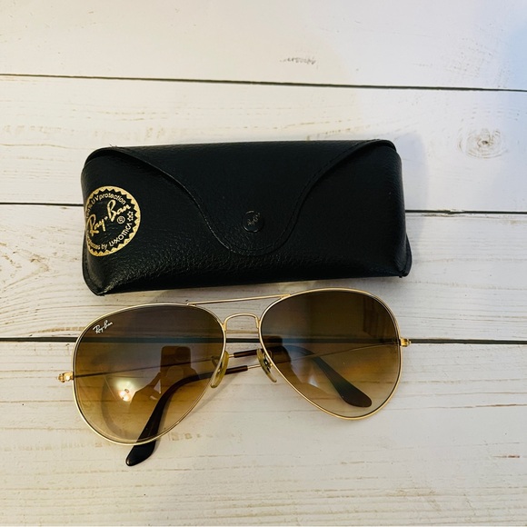 Ray-Ban Accessories - Ray Ban Oversized Aviator Sunglasses